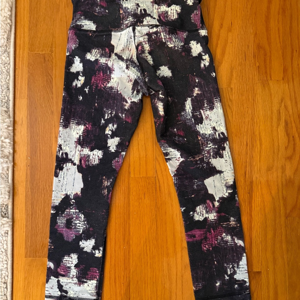 lululemon athletica Wunder Under Black, Purple & White Abstract Print Leggings